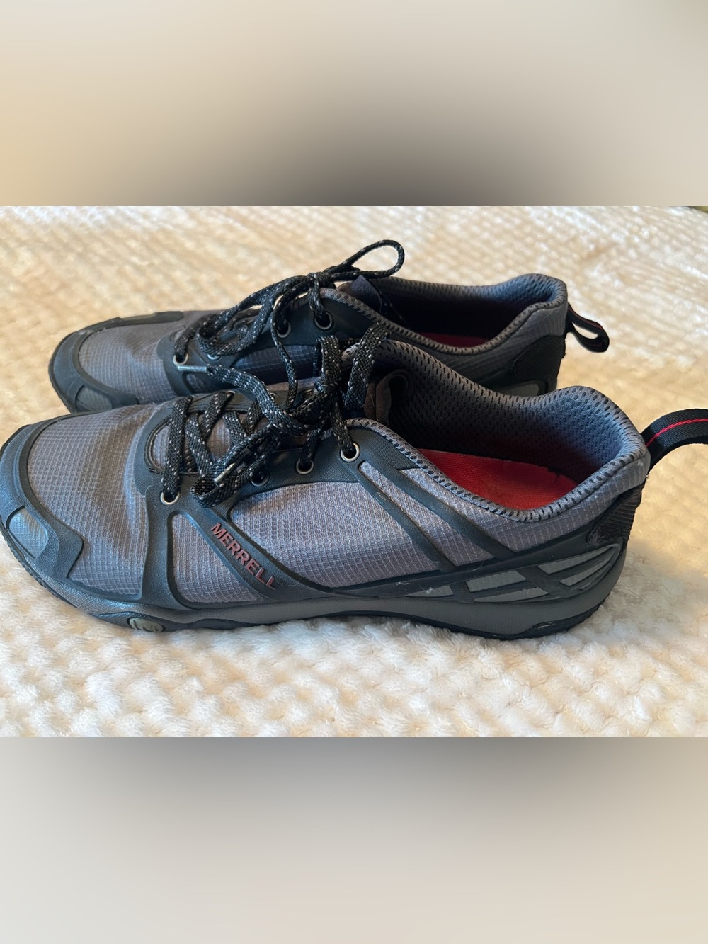 Merrell Castle Rock Men's Hiking Shoes US 11 Gray Black Red J40099